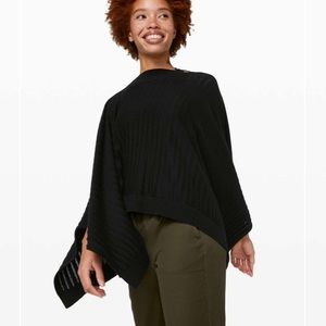 LULULEMON FORWARD FLOW PONCHO